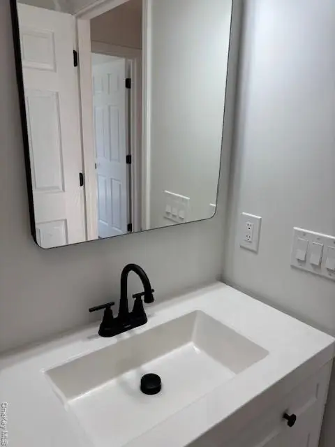 198 Woodland Avenue #1, Yonkers, NY 10703 - Image #3