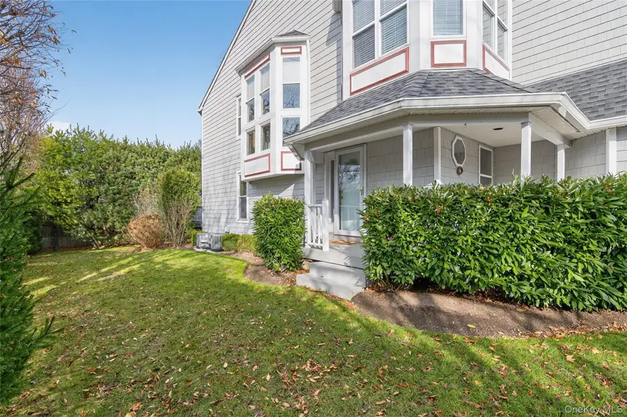 1 Parkridge Court, Huntington, NY 11743 - Image #2