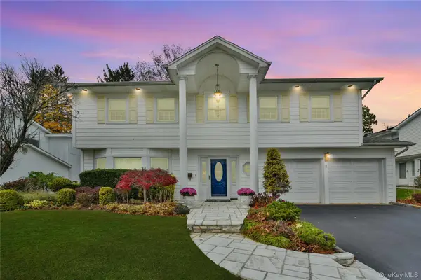 11 Joy Drive, Manhasset Hills, NY 11040