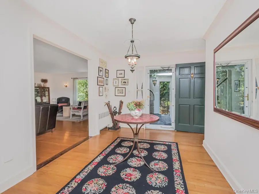 105 Douglas Road, Chappaqua, NY 10514 - Image #3