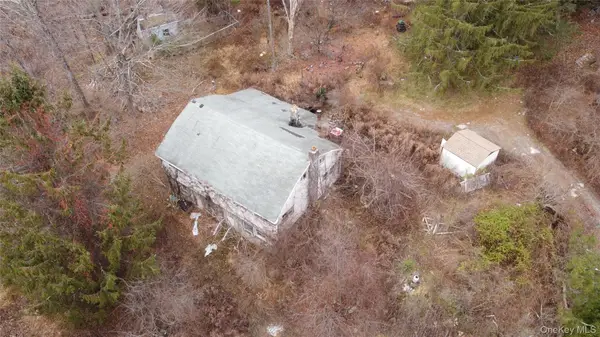 6 Dean Road, Carmel, NY 10512