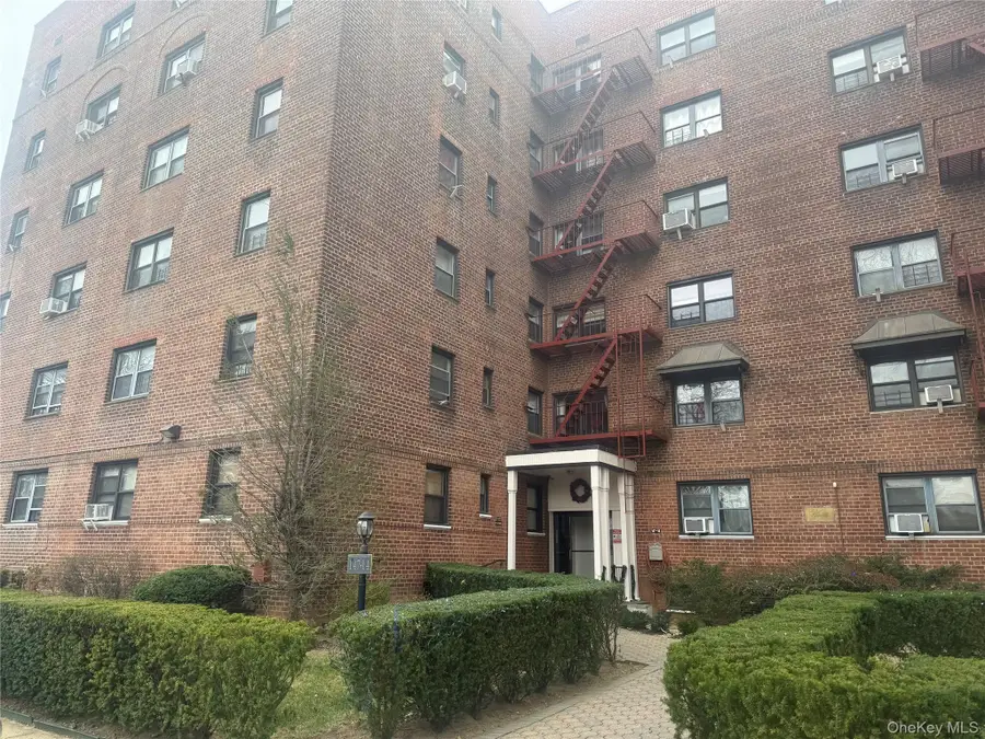 147-14 84 Road #2A, Briarwood, NY 11435 - Image #2