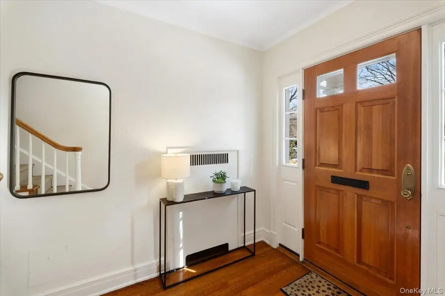 43 Tompkins Road, Scarsdale, NY 10583 - Image #2