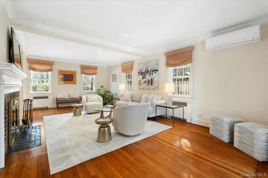 43 Tompkins Road, Scarsdale, NY 10583 - Image #3