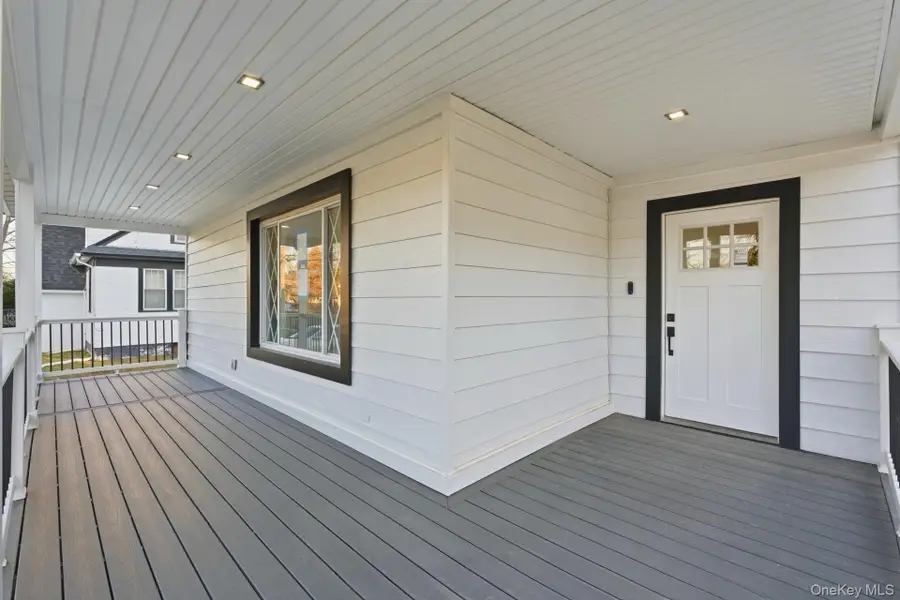 135 Whaley Street, Freeport, NY 11520 - Image #2