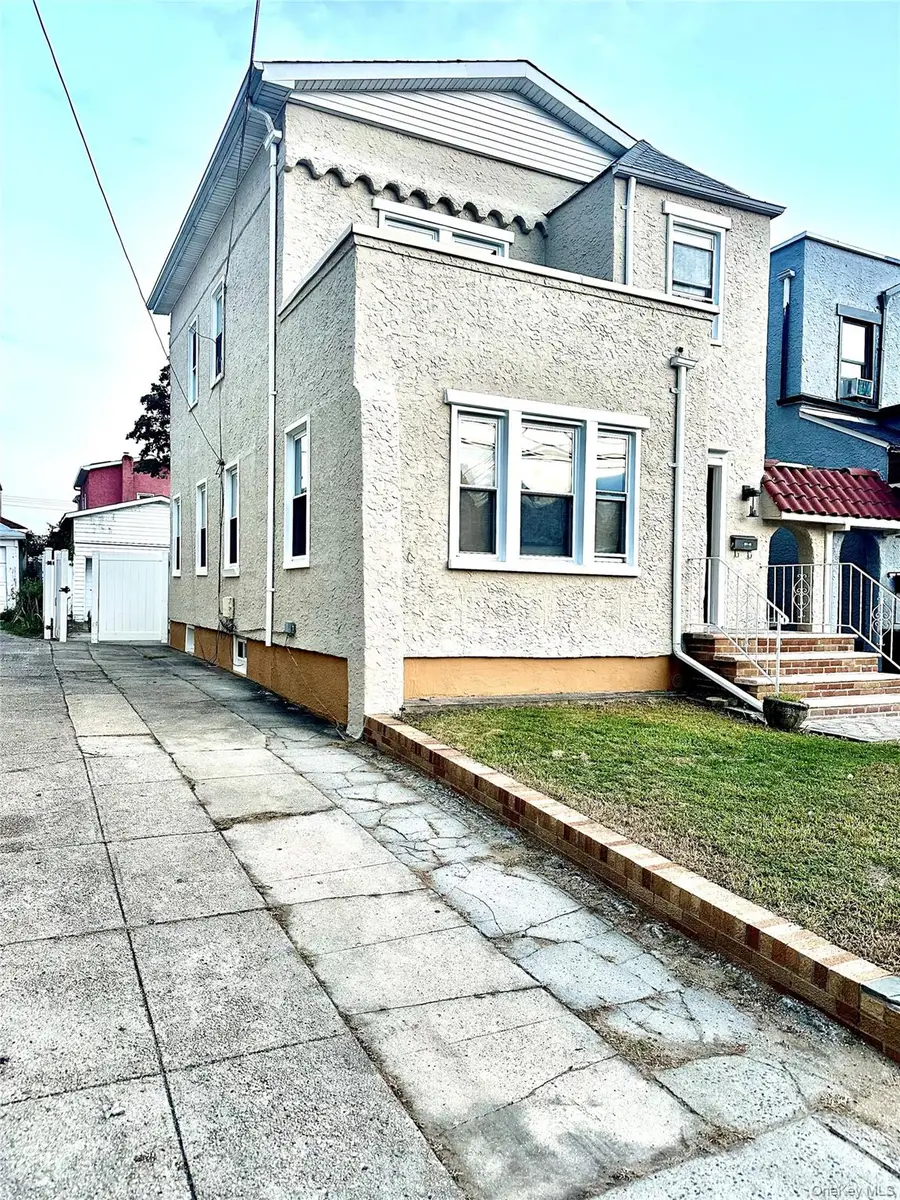 13749 231st Street, Laurelton, NY 11413 - Image #2