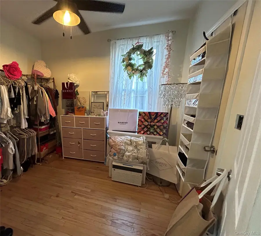 1039 Calhoun Avenue, Bronx, NY 10465 - Image #2