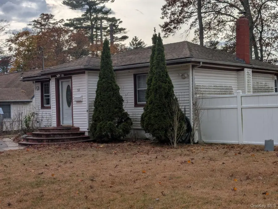 132 8th Street, Brentwood, NY 11717 - Image #2