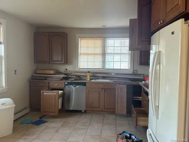 147 Pauls Path, Coram, NY 11727 - Image #3