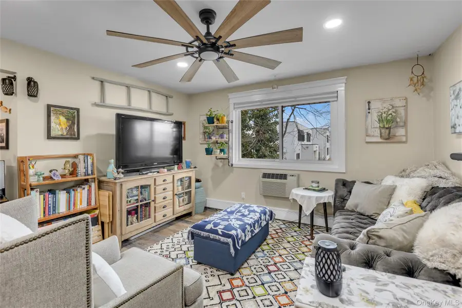 200 Merrick Road #I, Amityville, NY 11701 - Image #2