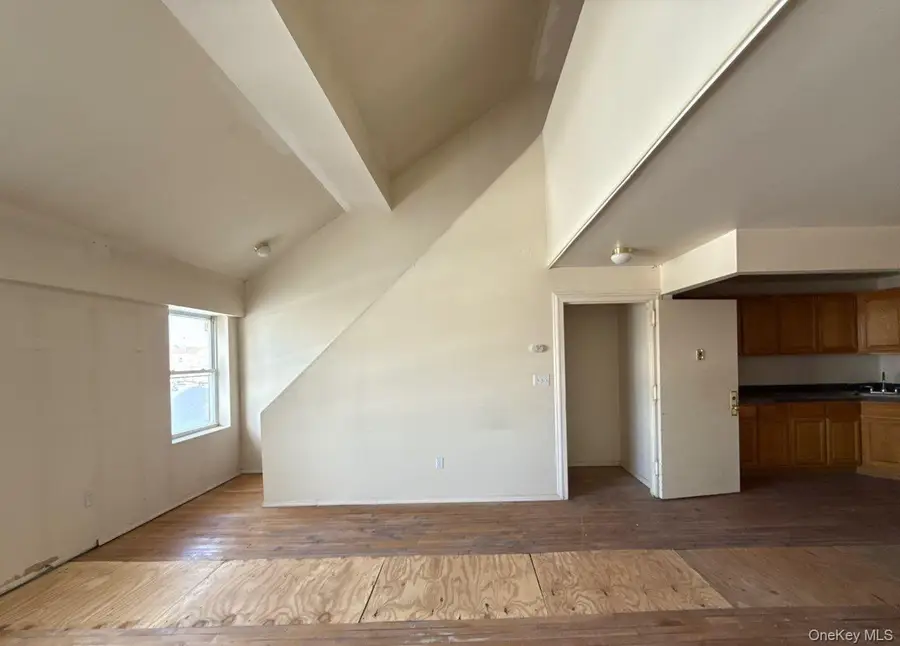 160 Beach 30th Street, Far Rockaway, NY 11691 - Image #2