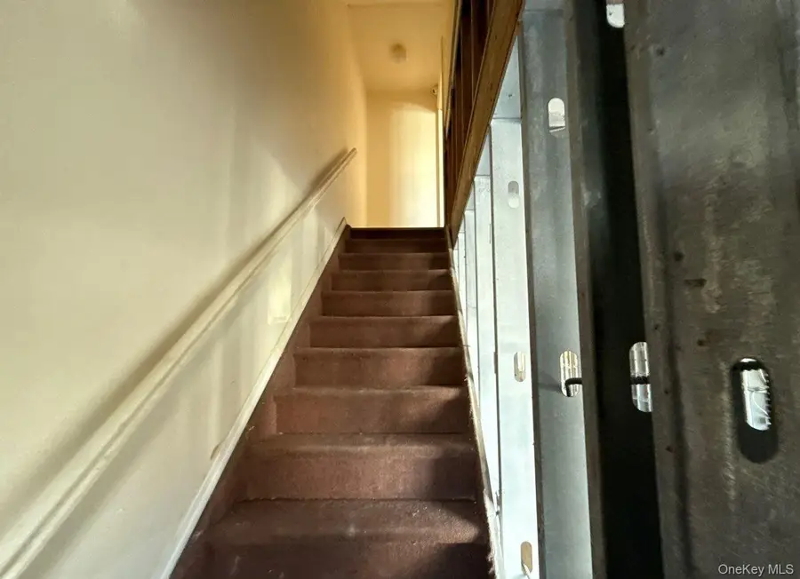 160 Beach 30th Street, Far Rockaway, NY 11691 - Image #3