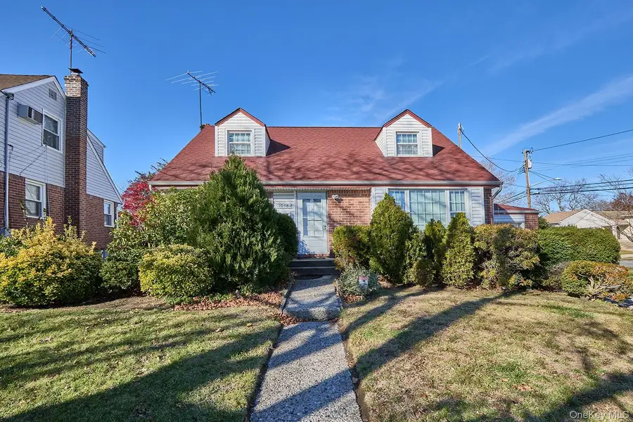 1068 Ashley Drive, Valley Stream, NY 11580 - Image #2