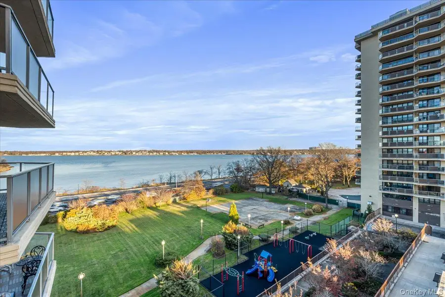 17-85 215 Street #5L, Bayside, NY 11360 - Image #2