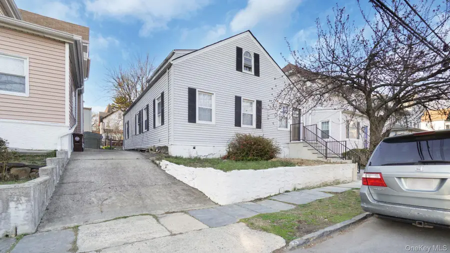 219 E 238th Street, Bronx, NY 10470 - #2