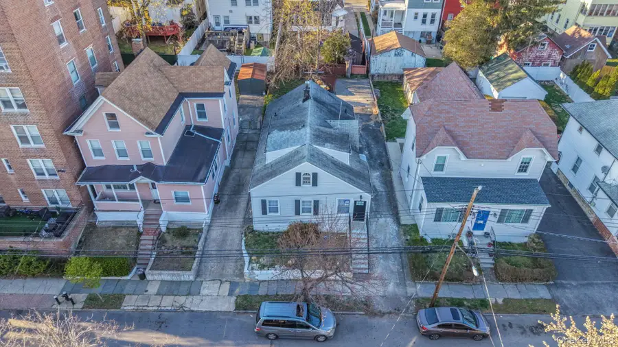 219 E 238th Street, Bronx, NY 10470 - #3