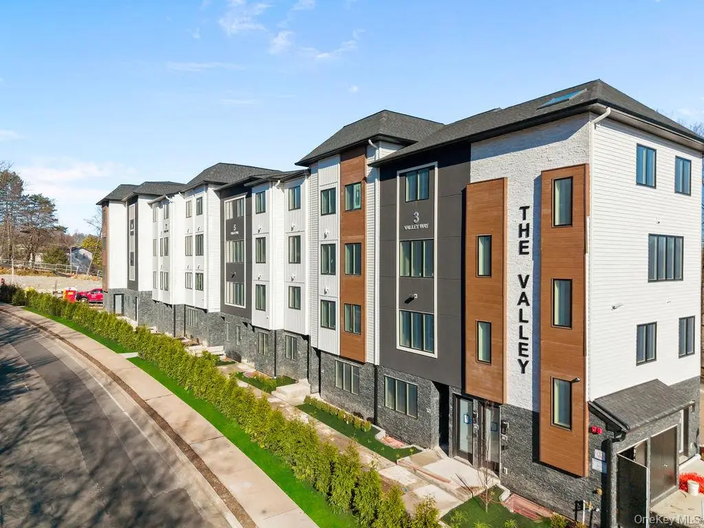5 Valley Way #220, Spring Valley, NY 10977 - Image #1