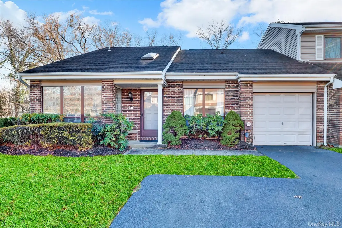 248 Pond View Lane, Smithtown, NY 11787 - Image #1