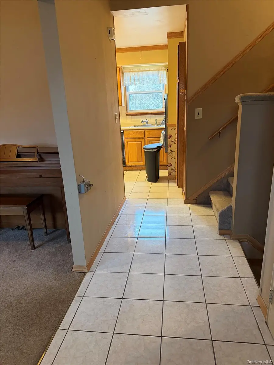 318 W 21st Street, Deer Park, NY 11729 - Image #2