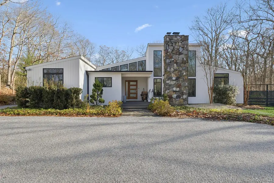 56 North Woods Lane, East Hampton, NY 11937 - Image #3