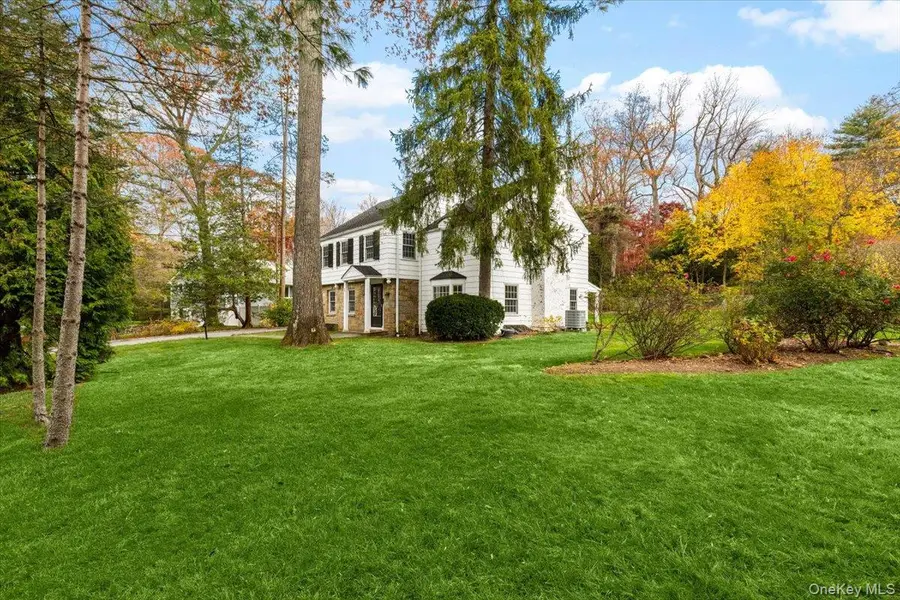 3 Chalford Lane, Scarsdale, NY 10583 - Image #2