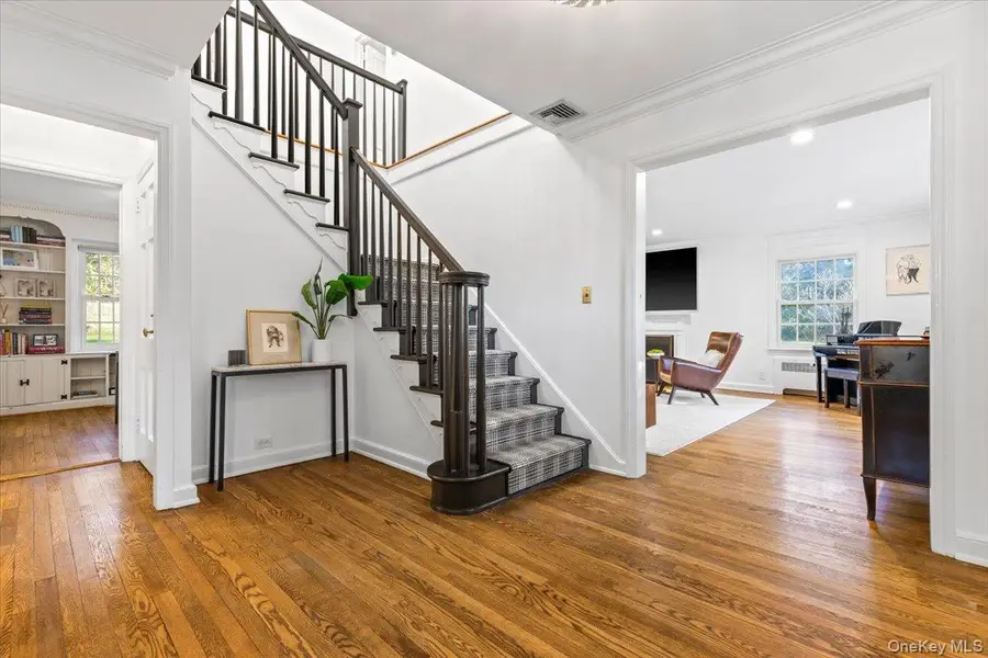 3 Chalford Lane, Scarsdale, NY 10583 - Image #3