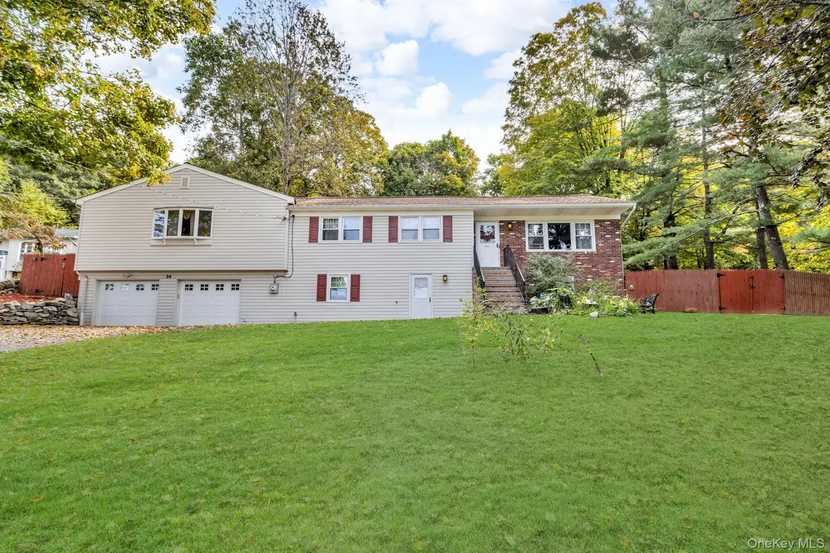 34 Steiner Drive, Mahopac, NY 10541 - Image #1