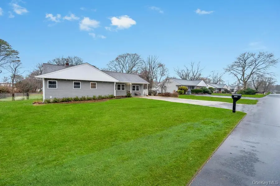 16 Columbus Avenue, Brentwood, NY 11717 - Image #3