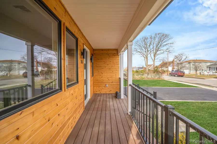 115 Riviera Parkway, Lindenhurst, NY 11757 - Image #3