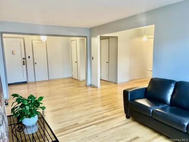 465 E Lincoln Avenue #516, Mount Vernon, NY 10552 - Image #2