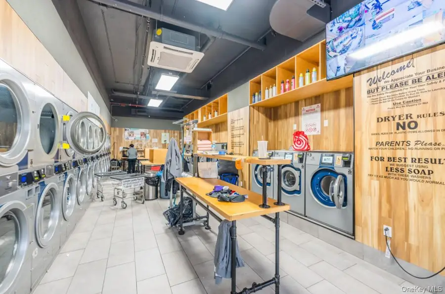 45-16 NE 83rd Street Street Ne #E2-J, Elmhurst, NY 11373 - Image #3