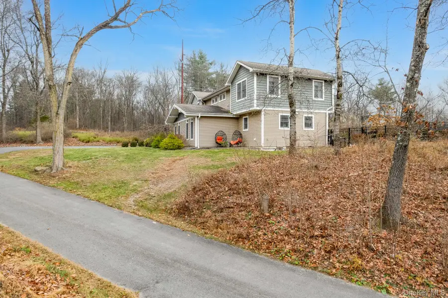 112 Pleasant View Road, Pleasant Valley, NY 12569 - Image #3