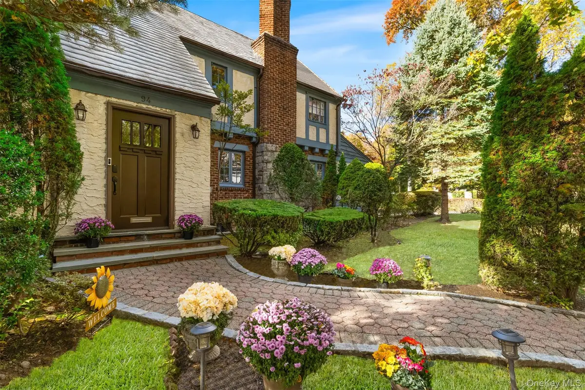 94 Parkway E, Mount Vernon, NY 10552 - Image #1