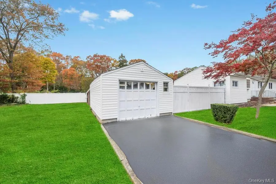 468 Ferndale Boulevard, Islip, NY 11751 - Image #3