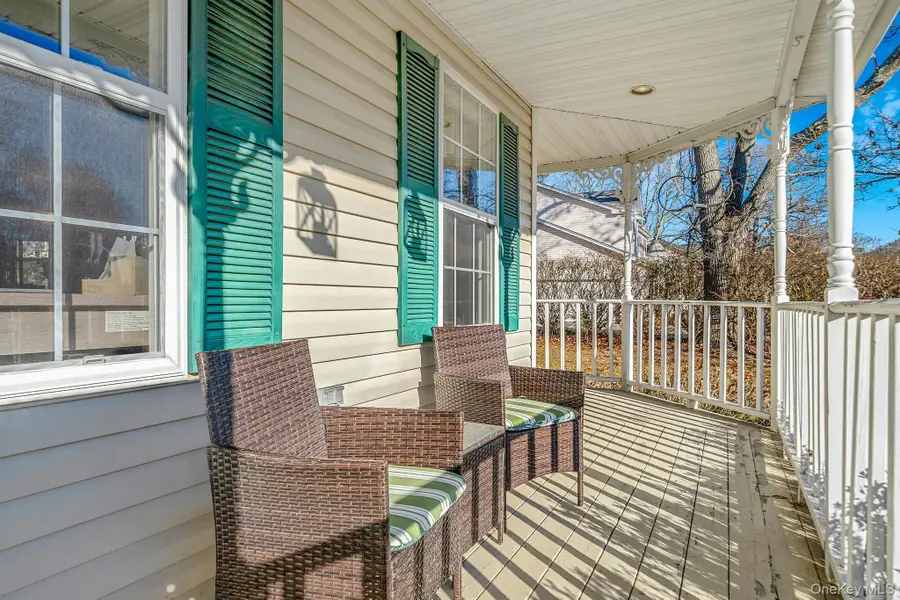 9 Minto Court, Centereach, NY 11720 - Image #2