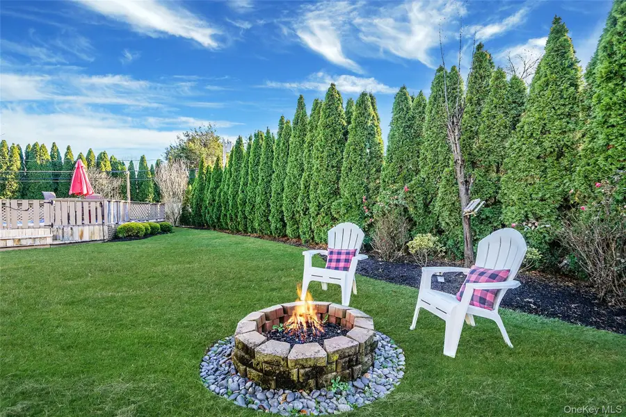 15 Penn Drive, Smithtown, NY 11787 - Image #3