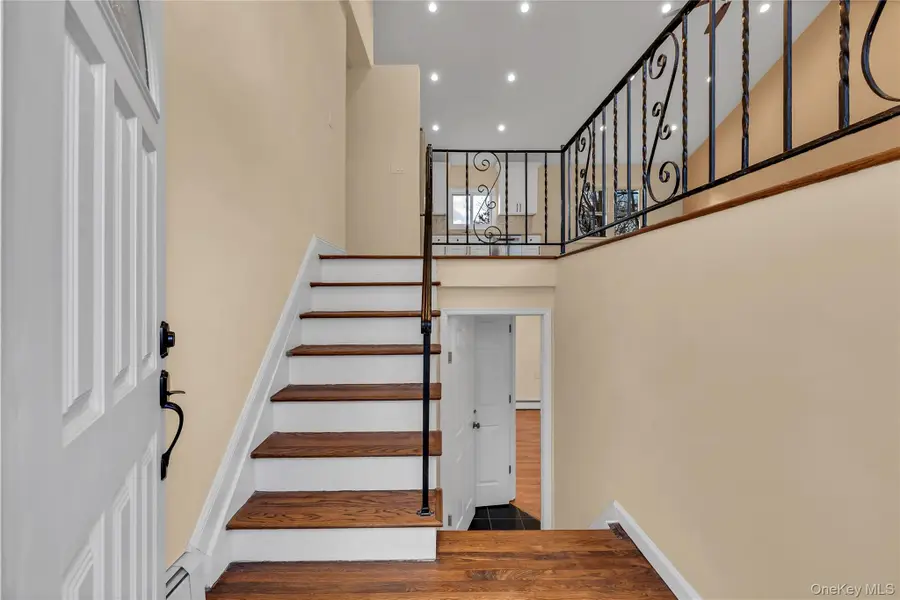 116 Phyllis Drive, Patchogue, NY 11772 - Image #2