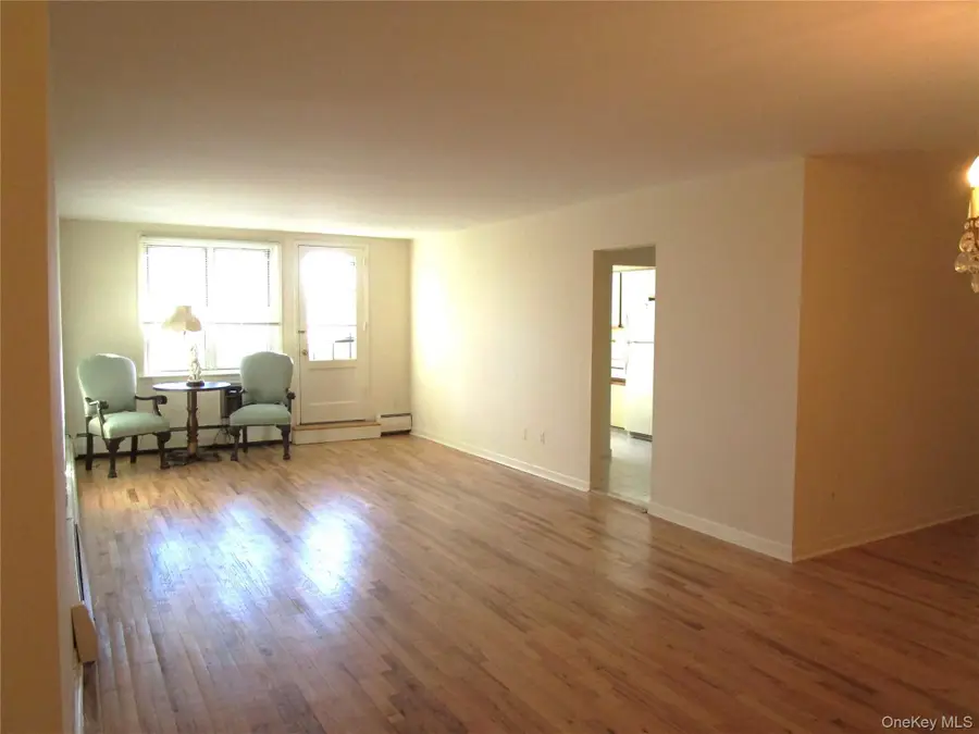 20 Daley Place #128, Lynbrook, NY 11563 - Image #3