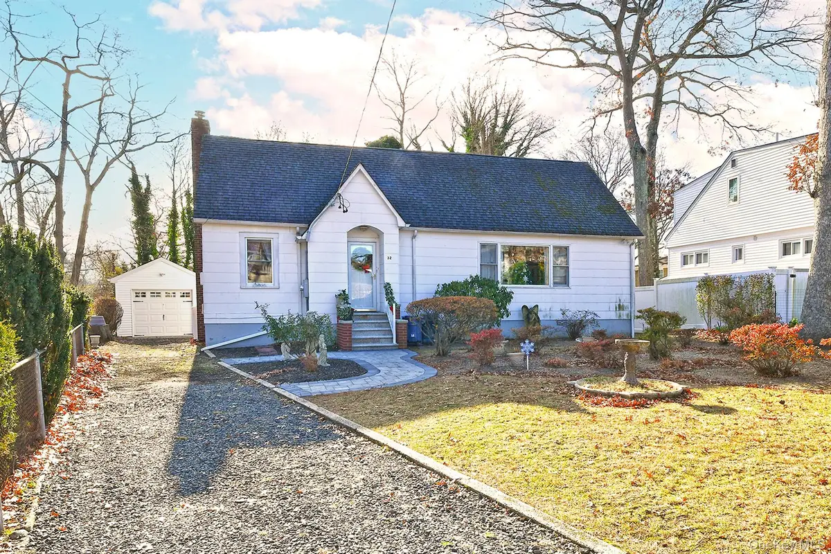 32 Horton Drive, South Huntington, NY 11746 - Image #1