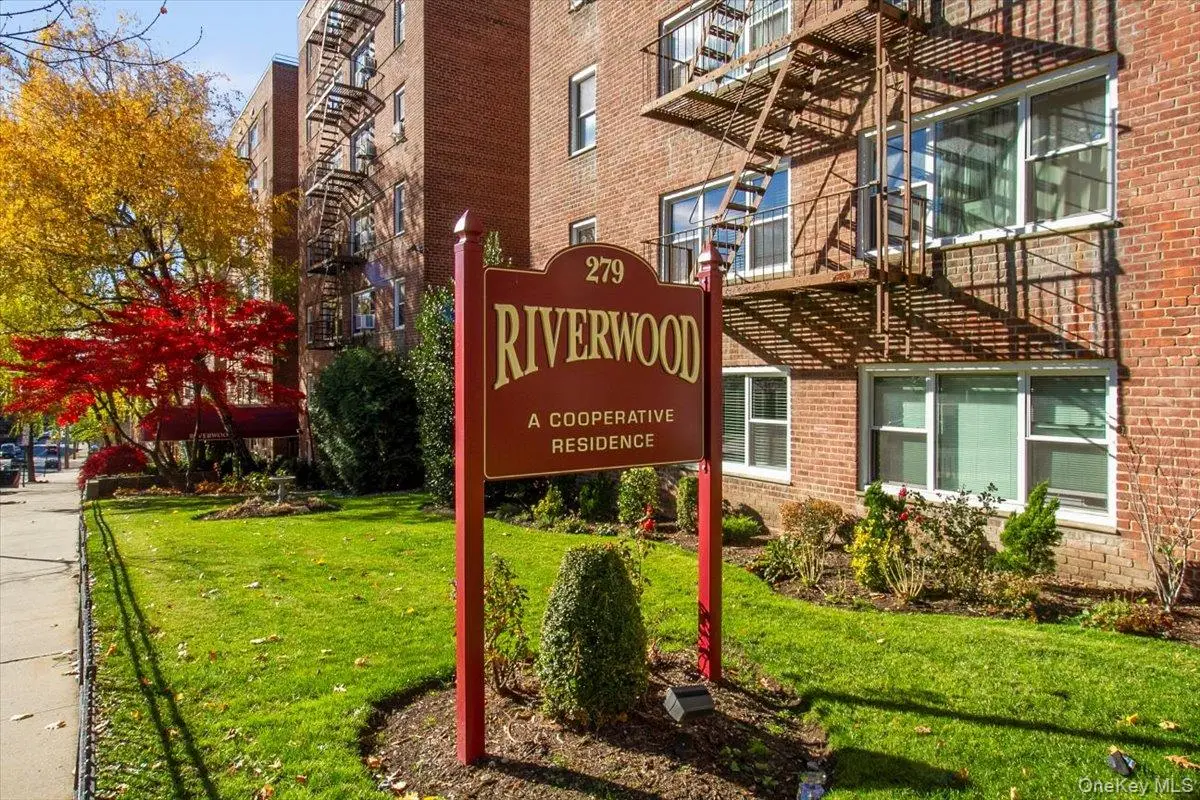 279 N Broadway #6C, Yonkers, NY 10701 - Image #1