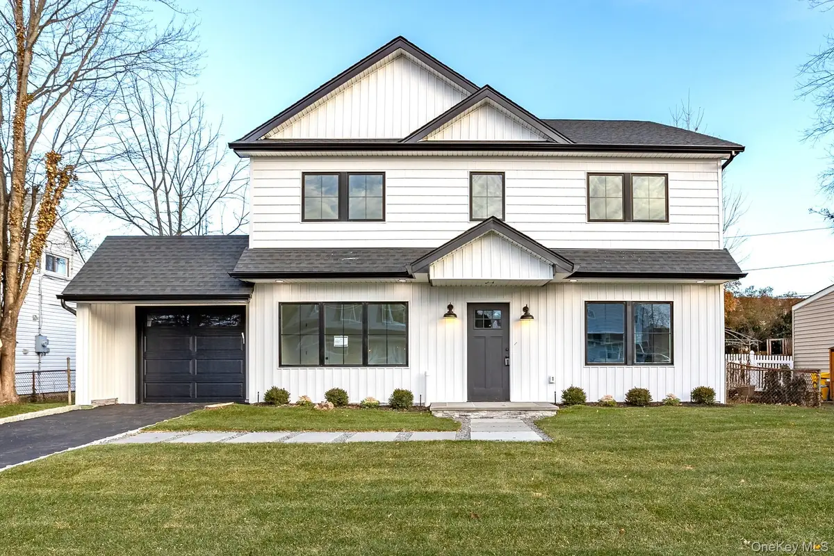 24 Rim Lane, Hicksville, NY 11801 - Image #1