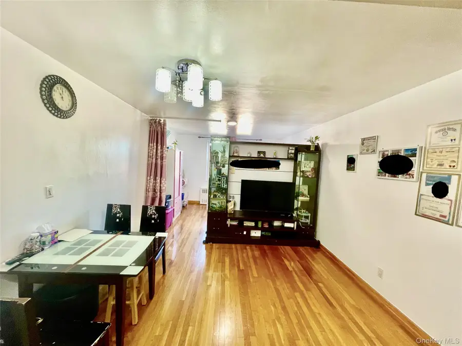 143-40 41st Ave 143-40 41st Avenue #6, Flushing, NY 11355 - Image #3