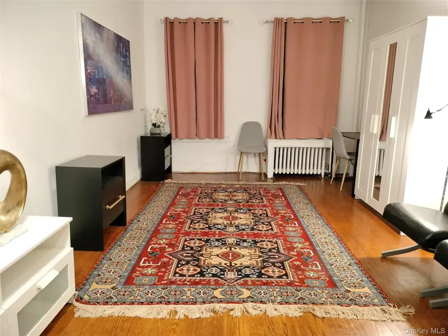334 E 53rd Street #3A, Manhattan, NY 10022 - Image #2