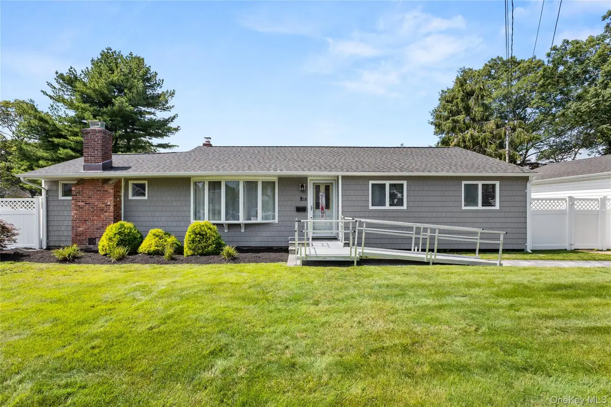 18 Campbell Lane, East Islip, NY 11730 - Image #1