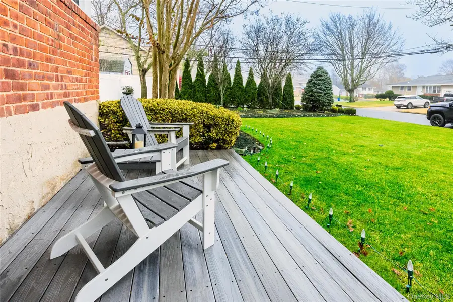 6 Simmons Drive, East Islip, NY 11730 - Image #3