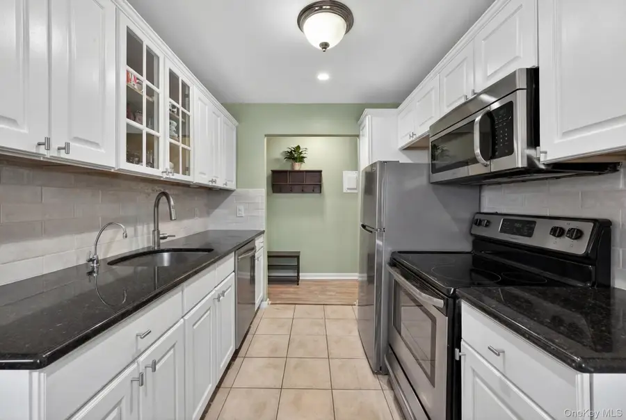 2453 Union Blvd #32A, Islip, NY 11751 - #2