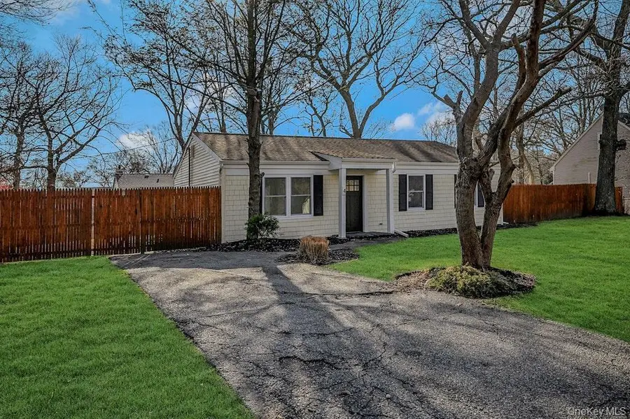 4 Park Lane, Middle Island, NY 11953 - Image #2