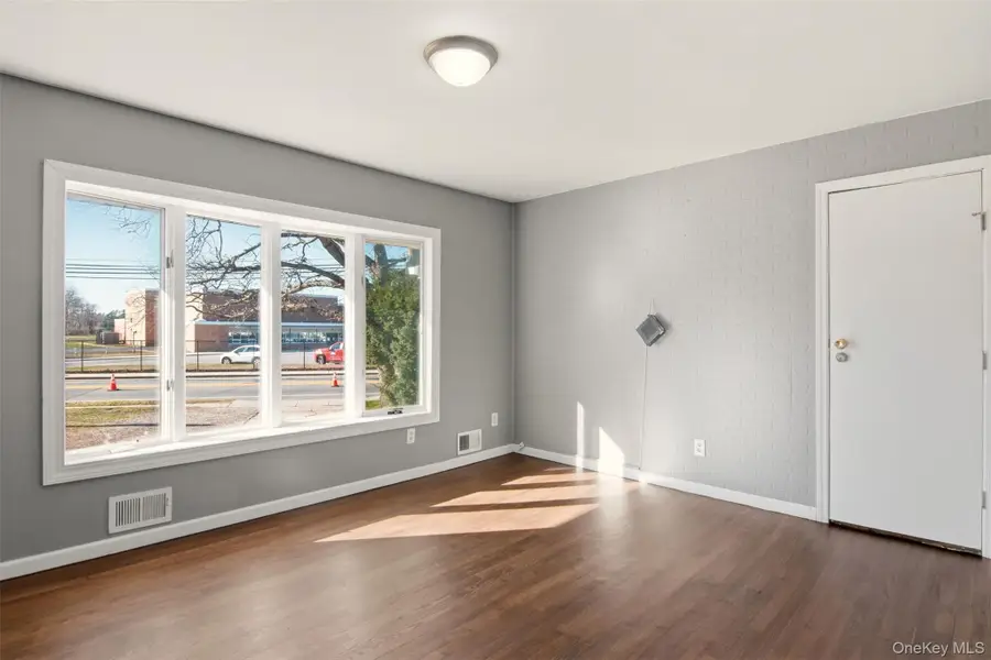 7 Chapel Hill Drive, Brentwood, NY 11717 - Image #3