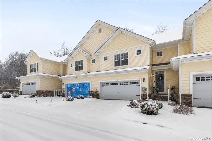 17 Woodrose Court, Middletown, NY 10940 - Image #2