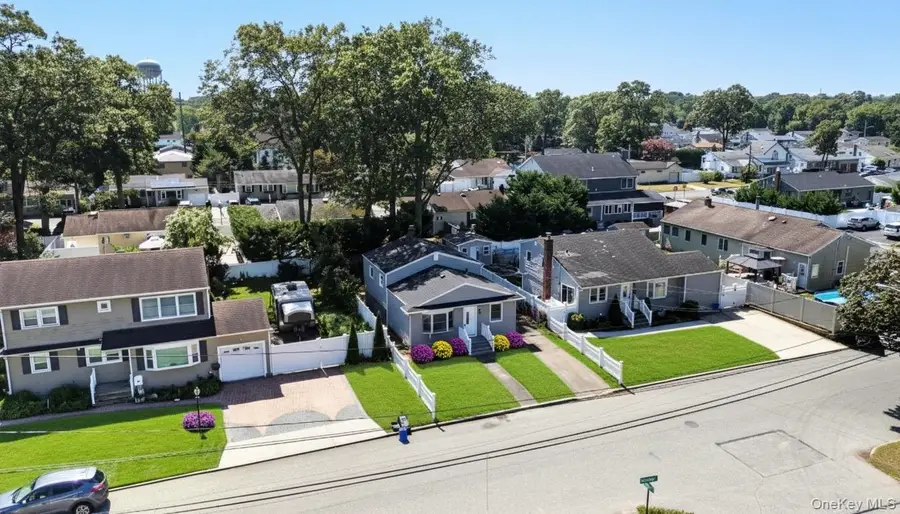 792 Glendale Road, West Babylon, NY 11704 - Image #3